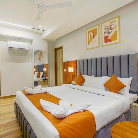 Hotel West Inn Premium Kharar Dış mekan fotoğraf