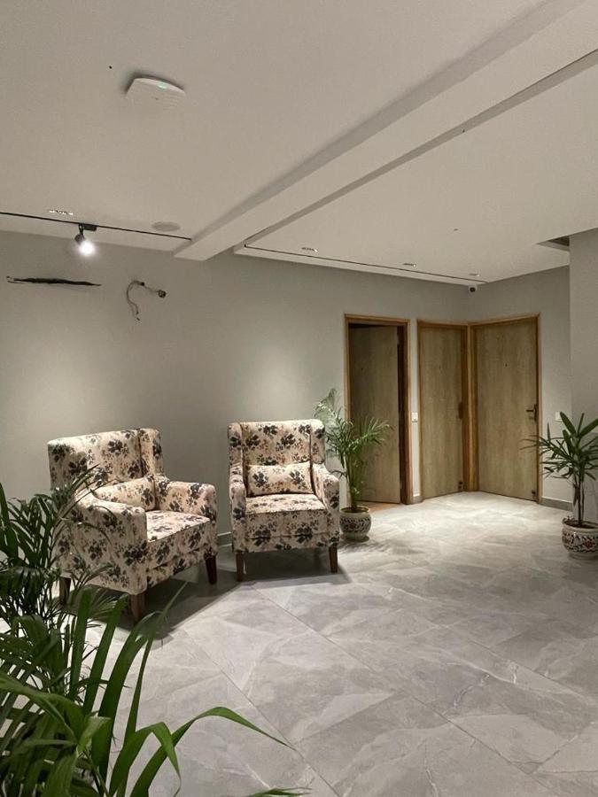 Hotel West Inn Premium Kharar Dış mekan fotoğraf