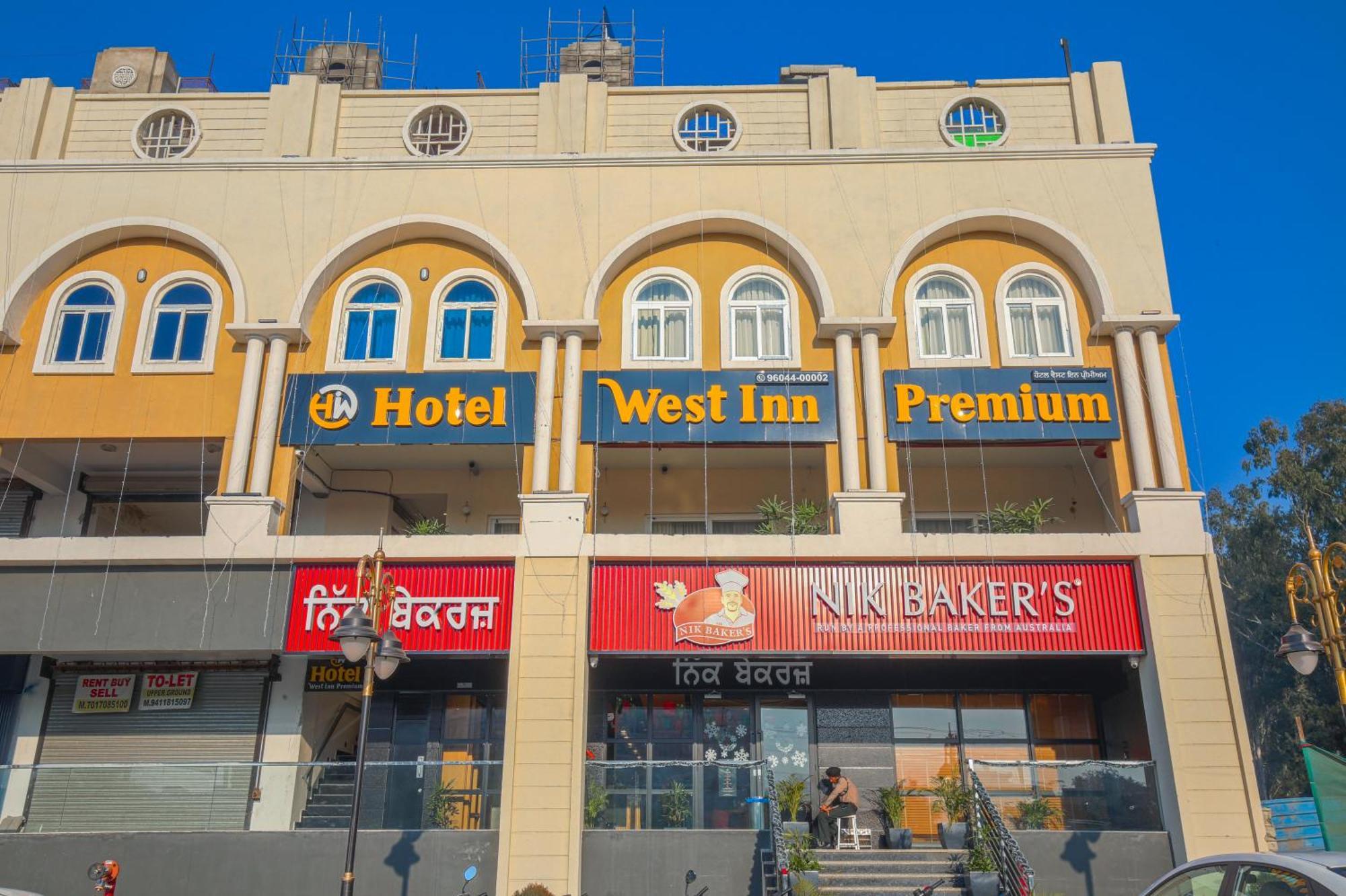 Hotel West Inn Premium Kharar Dış mekan fotoğraf