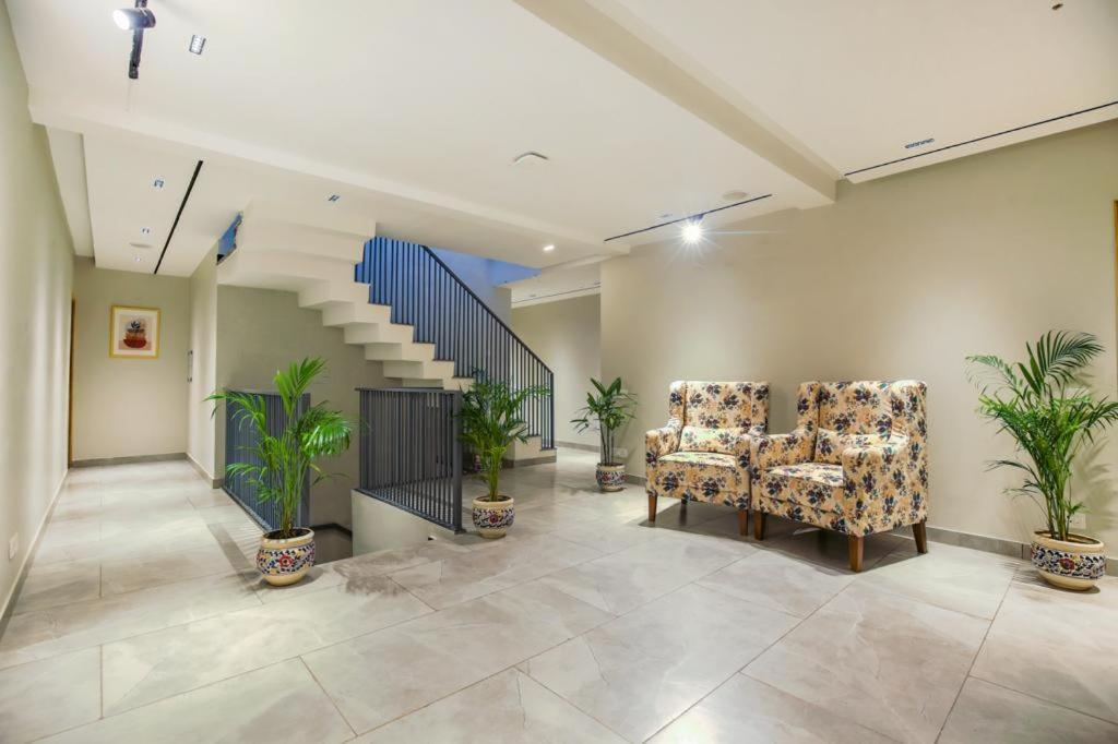 Hotel West Inn Premium Kharar Dış mekan fotoğraf