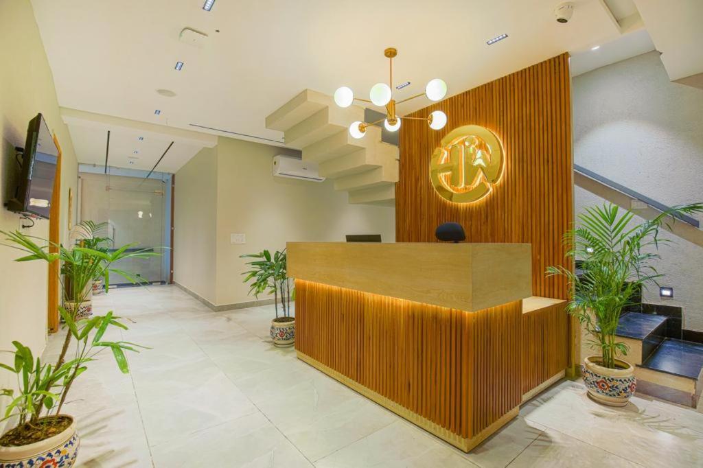 Hotel West Inn Premium Kharar Dış mekan fotoğraf